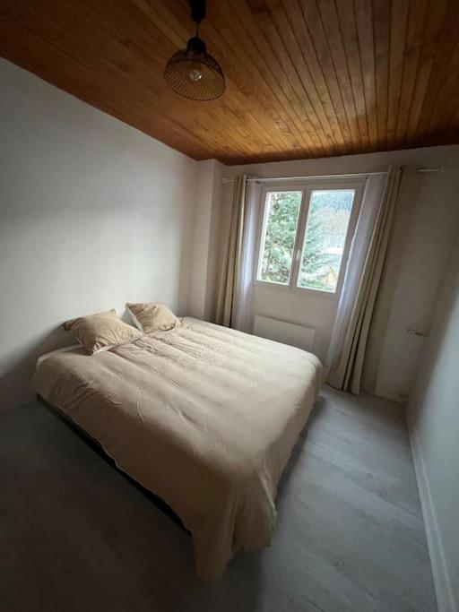 Appartement Style Chalet Standing 2 A 6 Personnes La Bourboule Eksteriør bilde